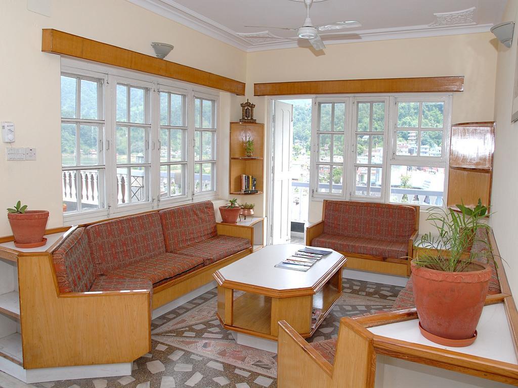 Hotel Blue Heaven Pokhara Exterior foto